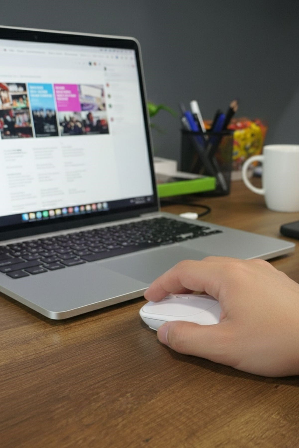 Beyaz Renkli Ergonomik Sessiz Kablosuz Mouse – USB Alıcılı, Ofis ve Oyun İçin Konforlu Bilgisayar Faresi MS6310