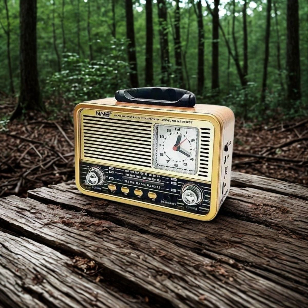 Orta Boy Saat Göstergeli Retro Ahşap Tasarım Bluetooth Hoparlörlü Radyo – FM/AM Destekli, Şarjlı ve Taşınabilir Radyo NS-8898