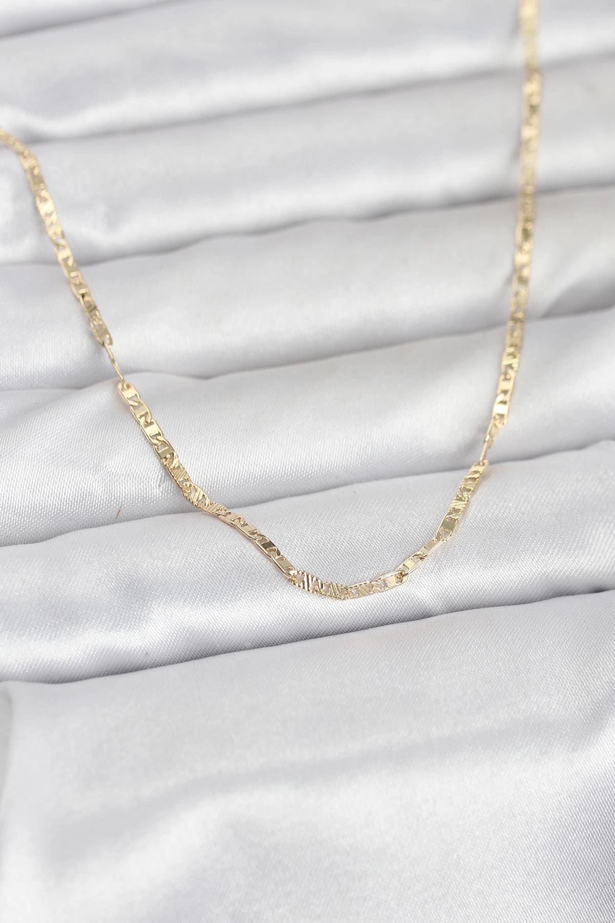 Mey İthalat® CM 14K Gold Renk Yassı Zincir Model 60 cm Kadın Kolye