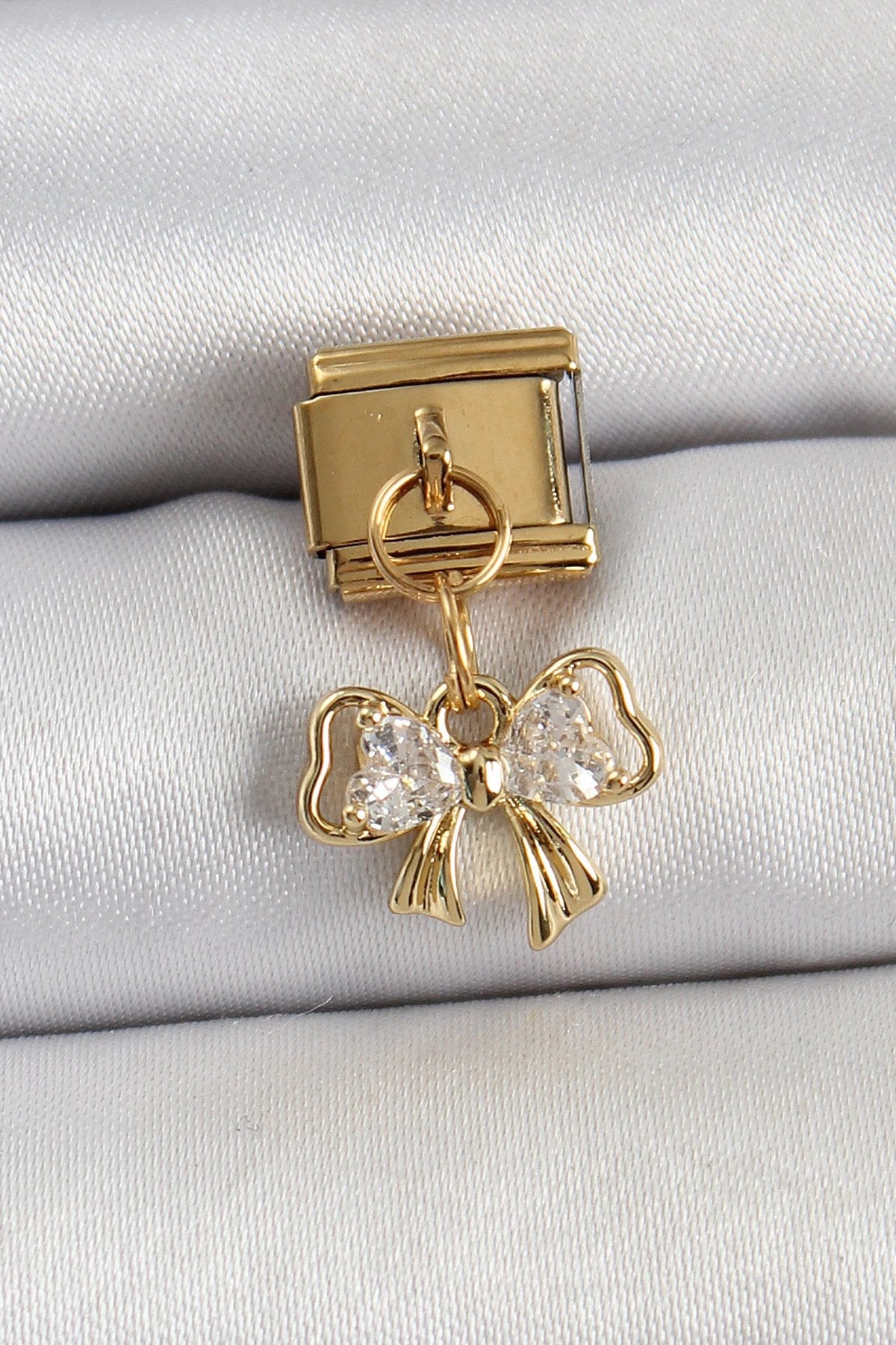 Mey İthalat® 316L Çelik Sallantılı Zirkon Taşlı Fiyonk Model Gold Renk Nomination Charm