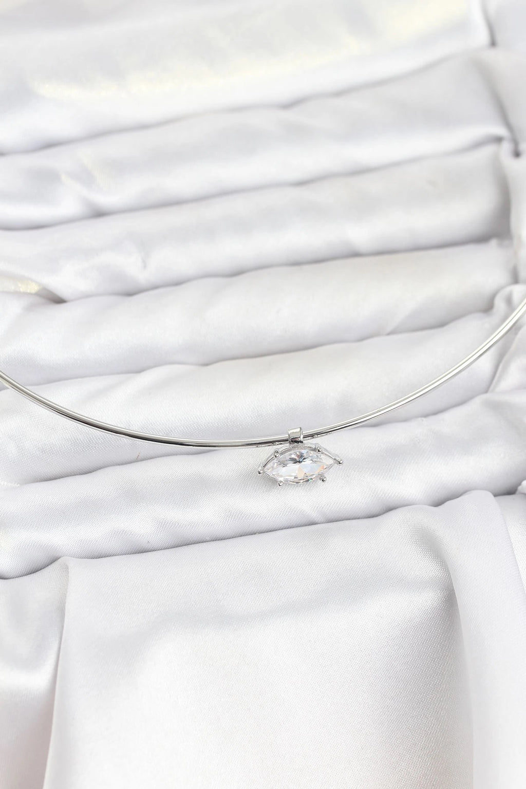 Mey İthalat® Pirinç Gümüş Renk Choker Model Zirkon Taşlı Kadın Kolye