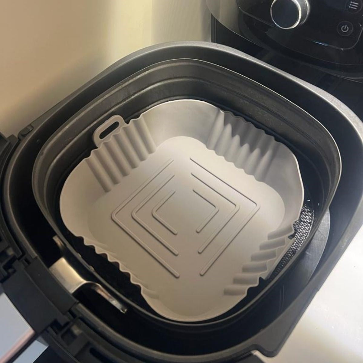 Renkli Isıya Dayanıklı Yıkanılabilir Silikon Fırın Airfryer Kare Model Pişirme Matı 20 cm