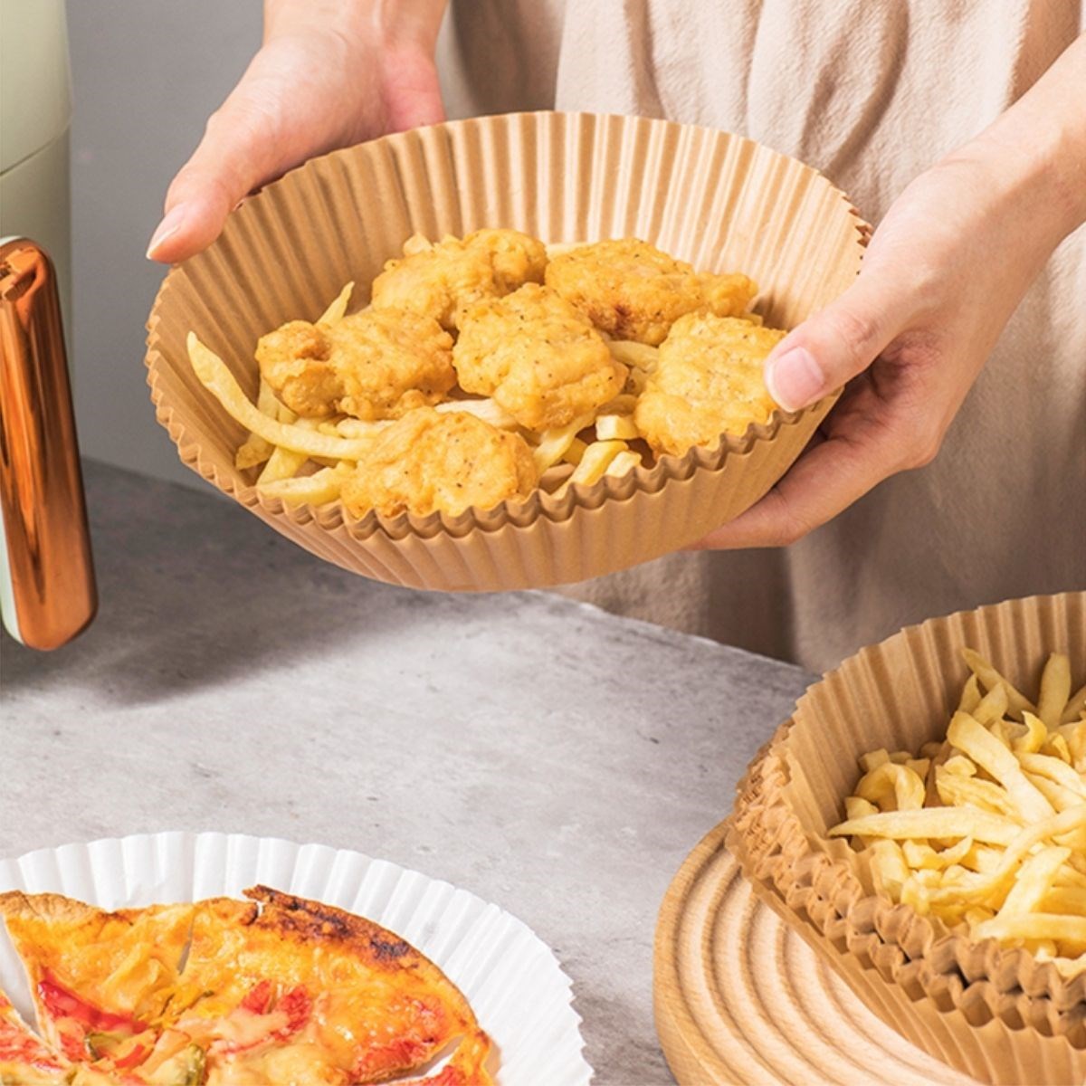 50 Adet 20 cm Air Fryer Pişirme Kağıdı Tek Kullanımlık Yağ Geçirmez Yuvarlak Tabak Model PVC