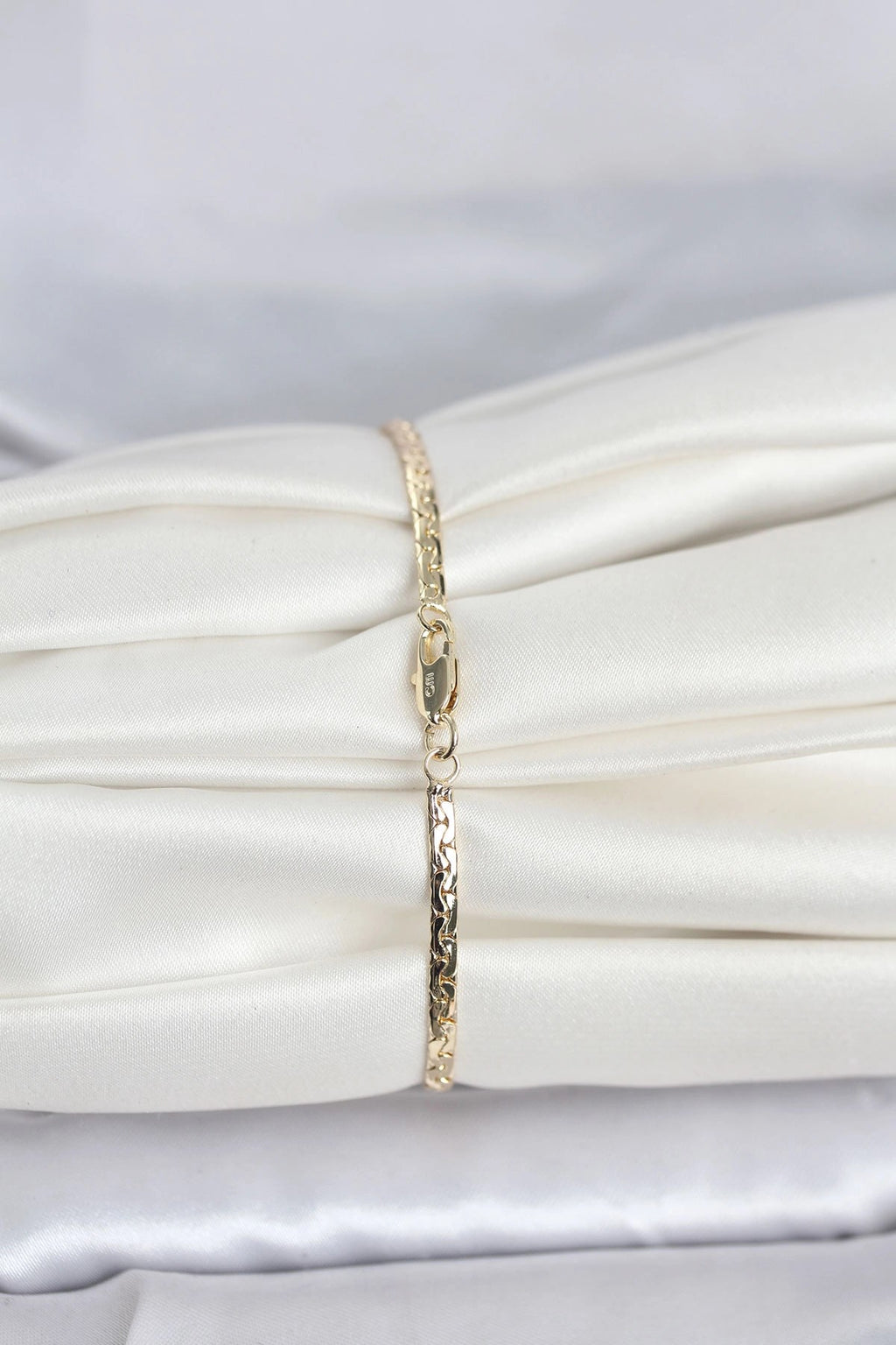 Mey İthalat® CM 14K Gold Renk Yassı Ezme Zincir Model Kadın Bileklik