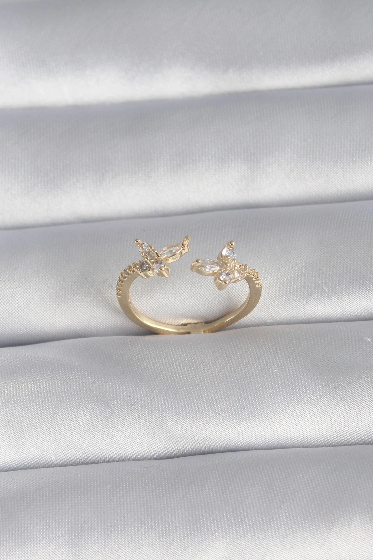 Mey İthalat® Pirinç Gold Renk Zirkon Taşlı Kelebek Model Kadın Yüzük