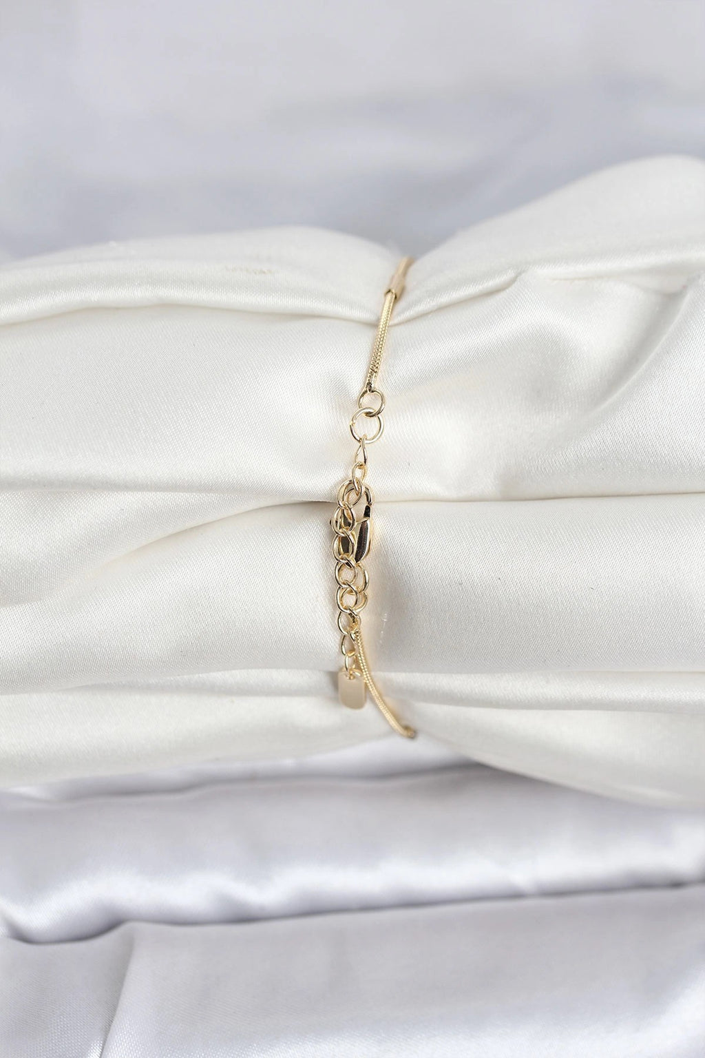 Mey İthalat® CM 14K Gold Renk Barlı Yılan Zincir Model Kadın Bileklik