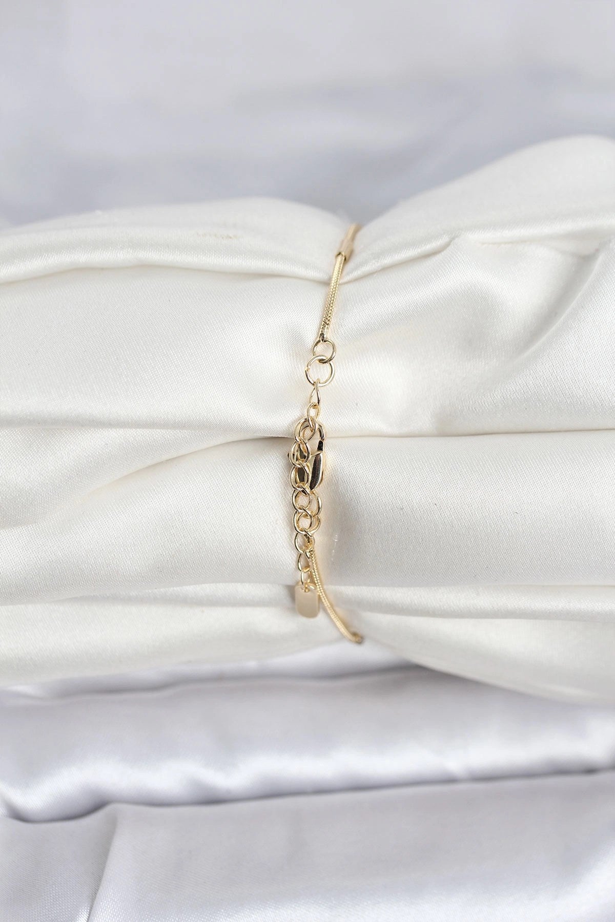 Mey İthalat® CM 14K Gold Renk Barlı Yılan Zincir Model Kadın Bileklik