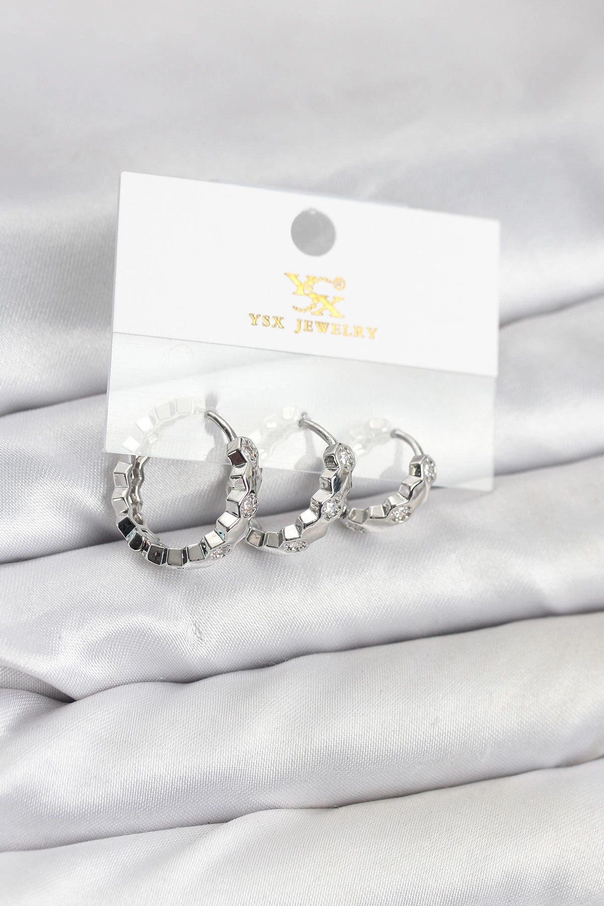 Mey İthalat® Pirinç Gümüş Renk Zirkon Taşlı Petek Halka Model YSX Trio Küpe Seti