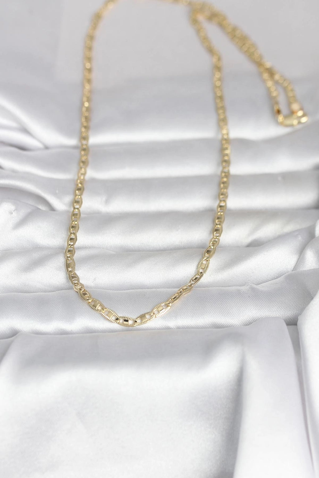 Mey İthalat® CM 14K Gold Renk Lazer Kesim Zincirli Model 60 cm Kadın Kolye