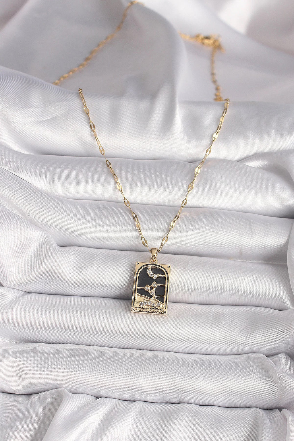 Mey İthalat® 316L Çelik Gold Renk Zirkon Taşlı Ay Figürlü Tarot Model Kadın Kolye