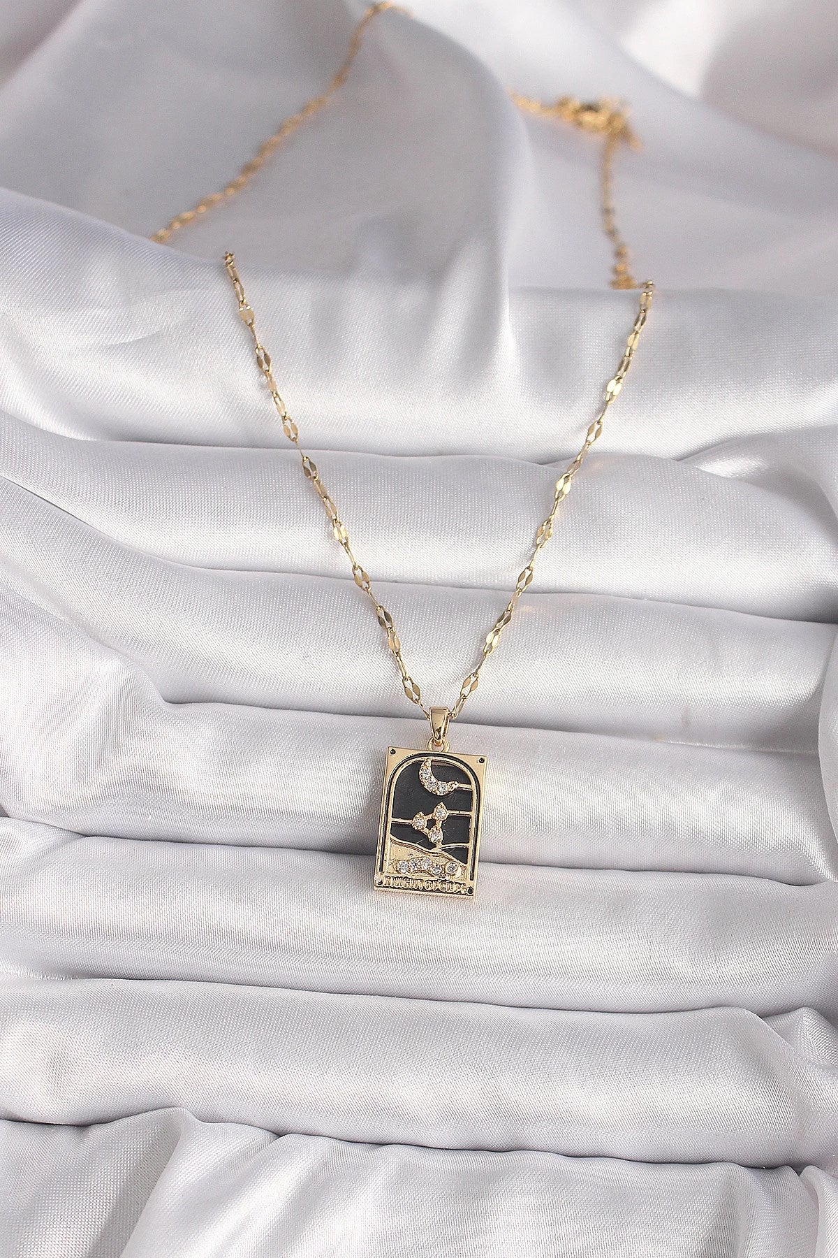 Mey İthalat® 316L Çelik Gold Renk Zirkon Taşlı Ay Figürlü Tarot Model Kadın Kolye