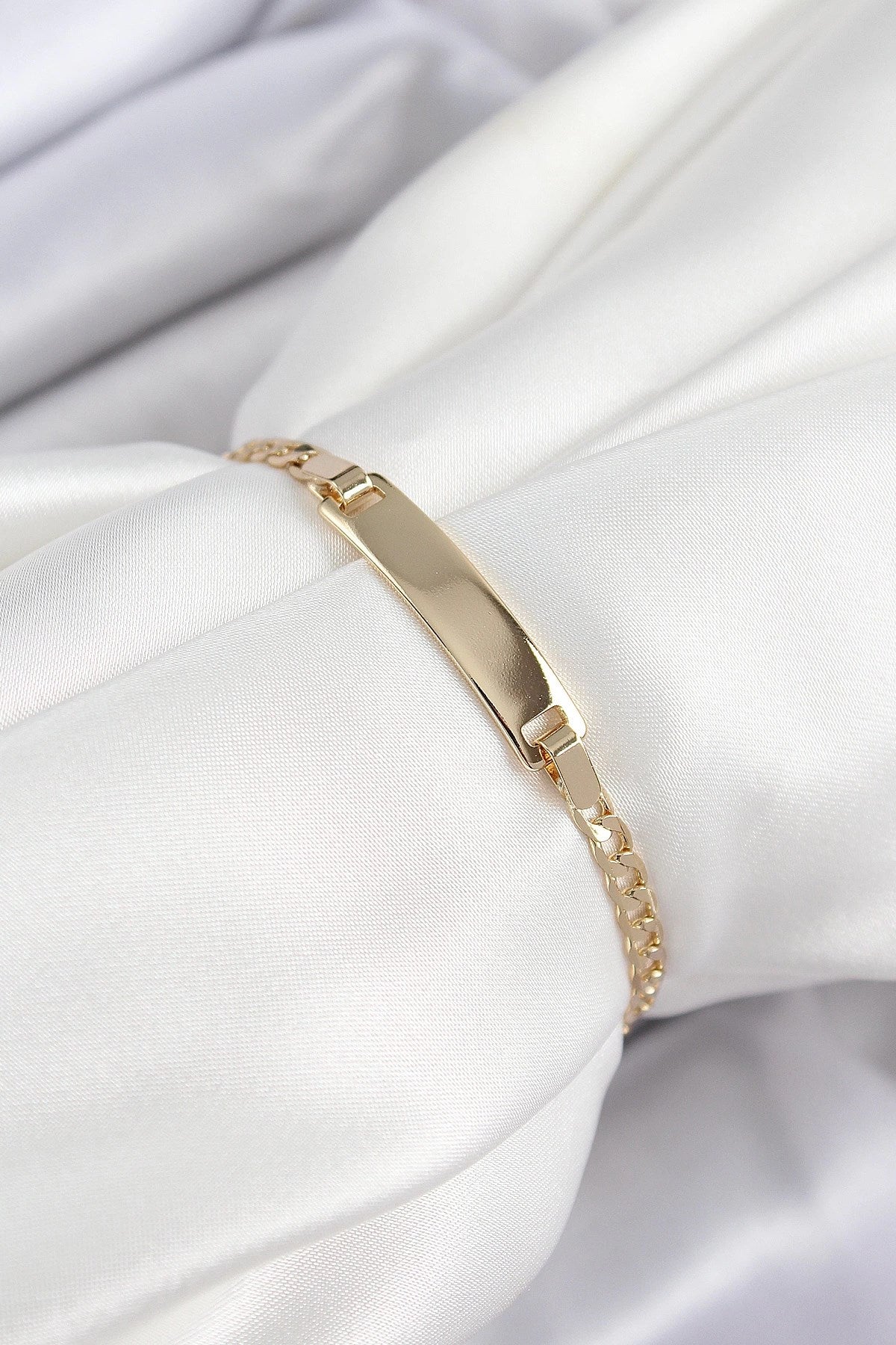 Mey İthalat® Pirinç Dikdörtgen Model Gold Renk Xuping Bebek Künyesi