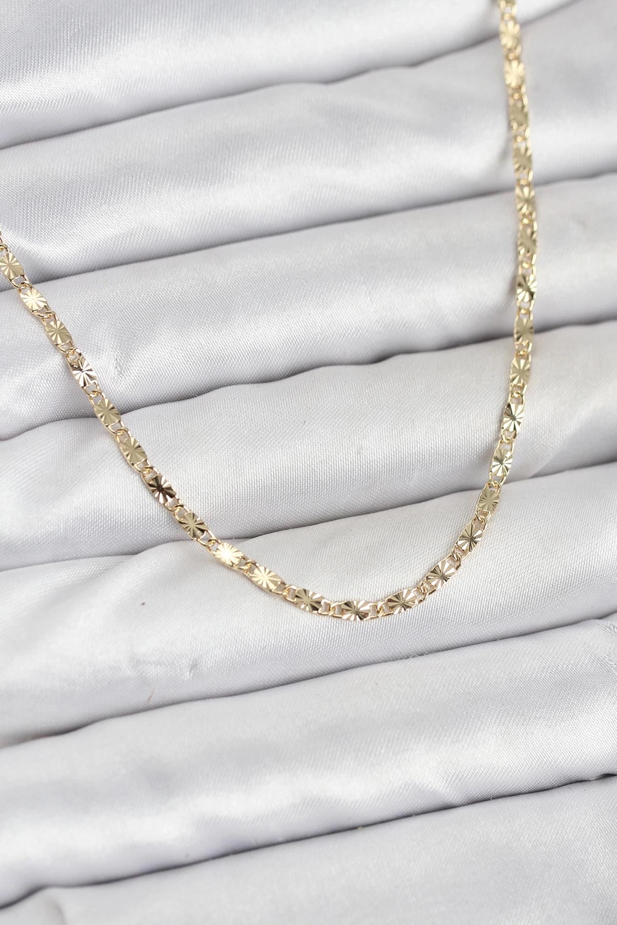 Mey İthalat® CM 14K Gold Renk Lazerli Zincir Model Kadın Kolye