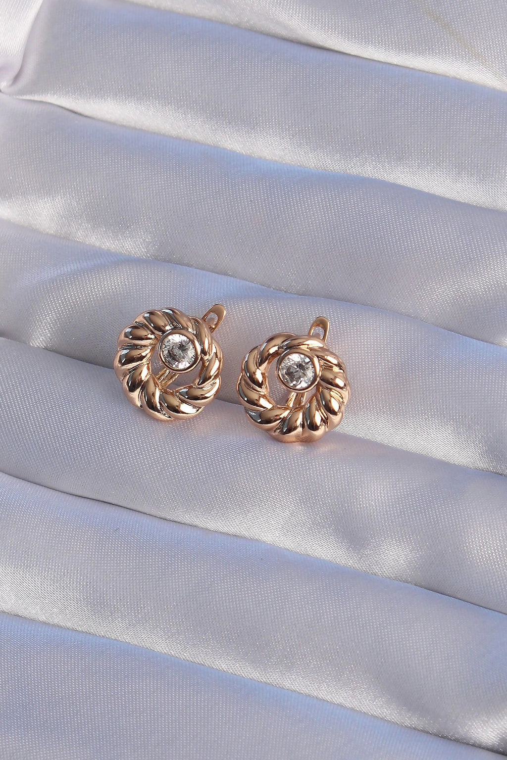 Mey İthalat® XUPİNG Rose Renk Oval Zirkon Taşlı Burgu Model Küpe