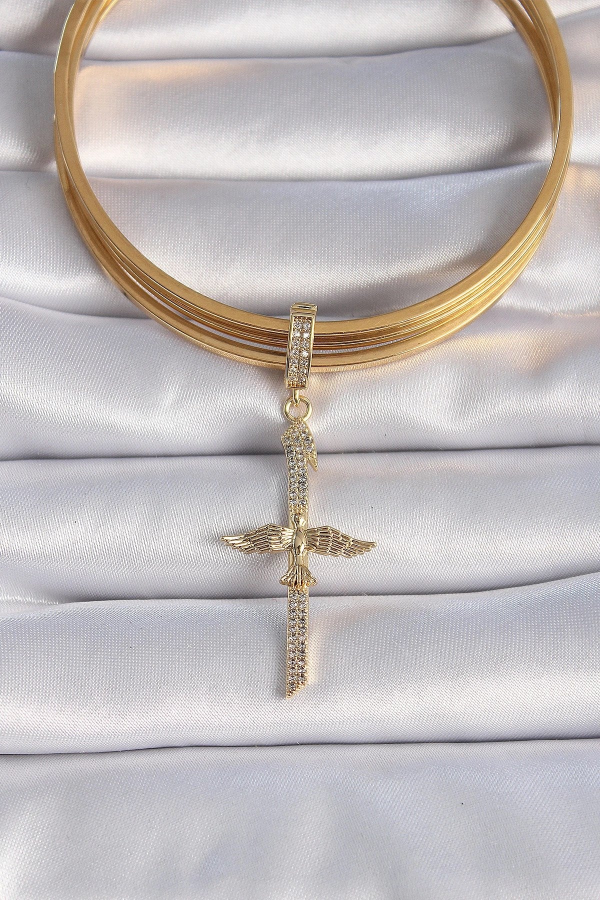 Mey İthalat® Pirinç Gold Renk Zirkon Taş Detaylı Elif Model Anka Kuşu Figür Ajda Charm