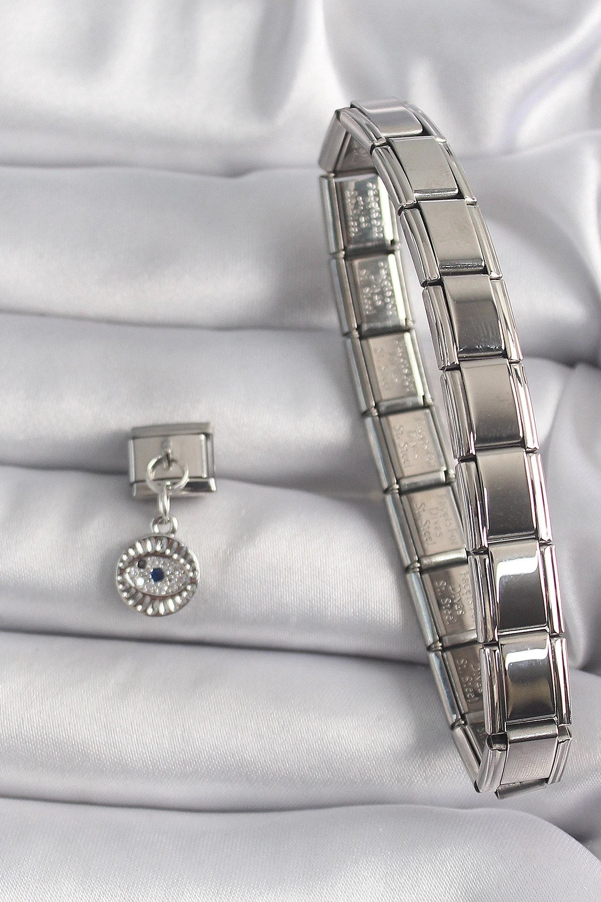 Mey İthalat® 316L Çelik Gümüş Renk Sallantı Zirkon Taşlı Göz Model Nomination Charm