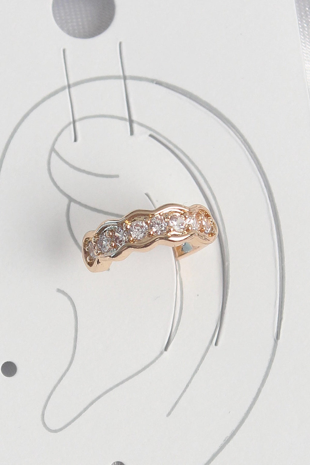 Mey İthalat® Pirinç Gold Renk Zirkon Taşlı Kadın Kıkırdak Küpe