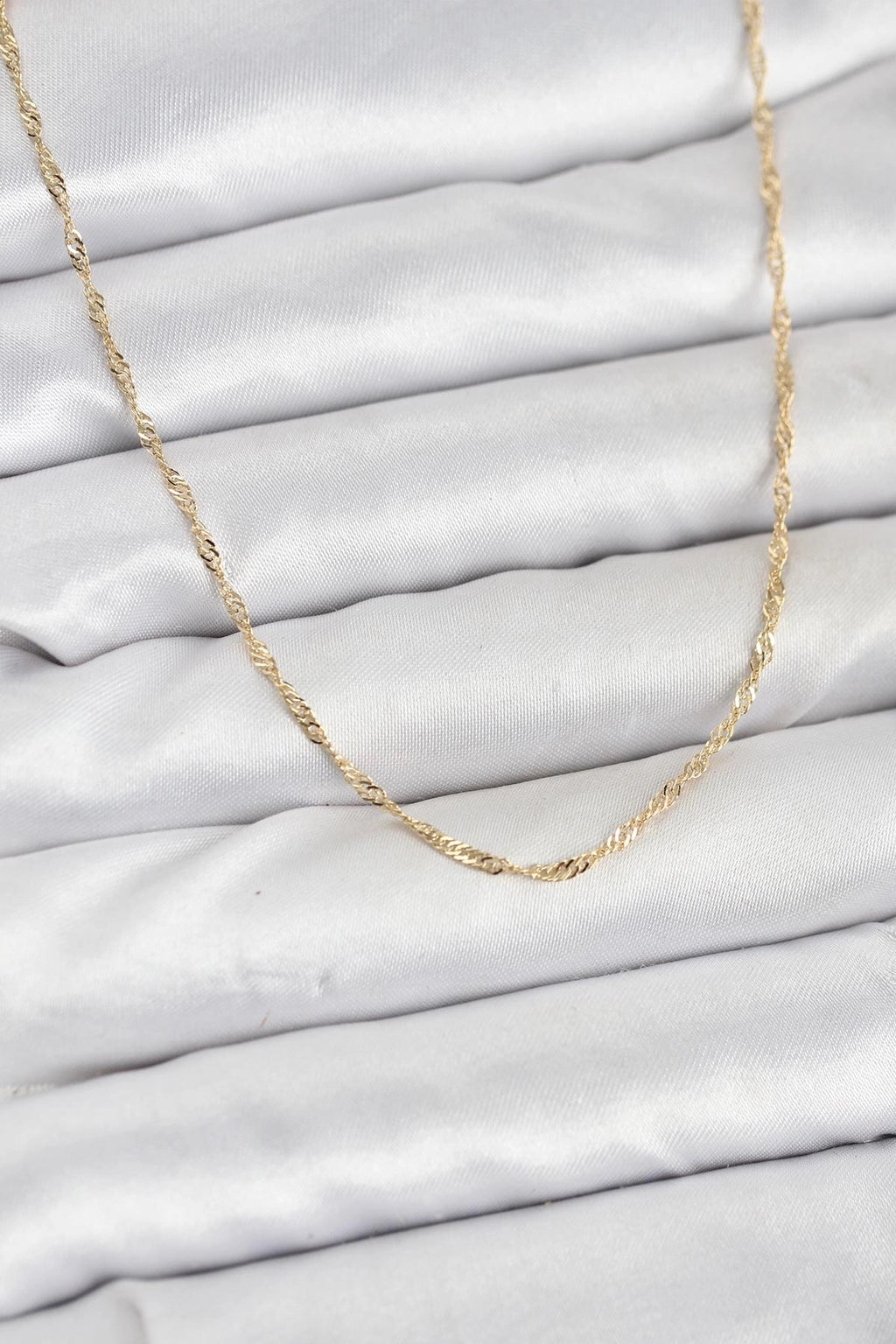 Mey İthalat® CM 14K Gold Renk Pirinç Ezme Burgu Model Kadın Kolye