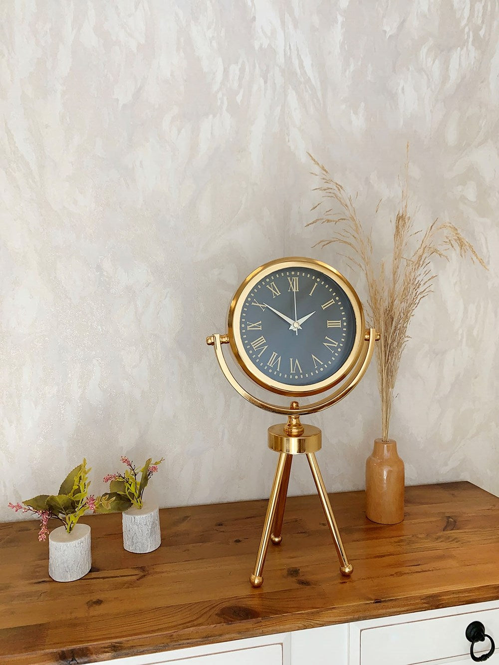 Gold Metal Mini Tripod Sade Masa Saati 45×26 cm