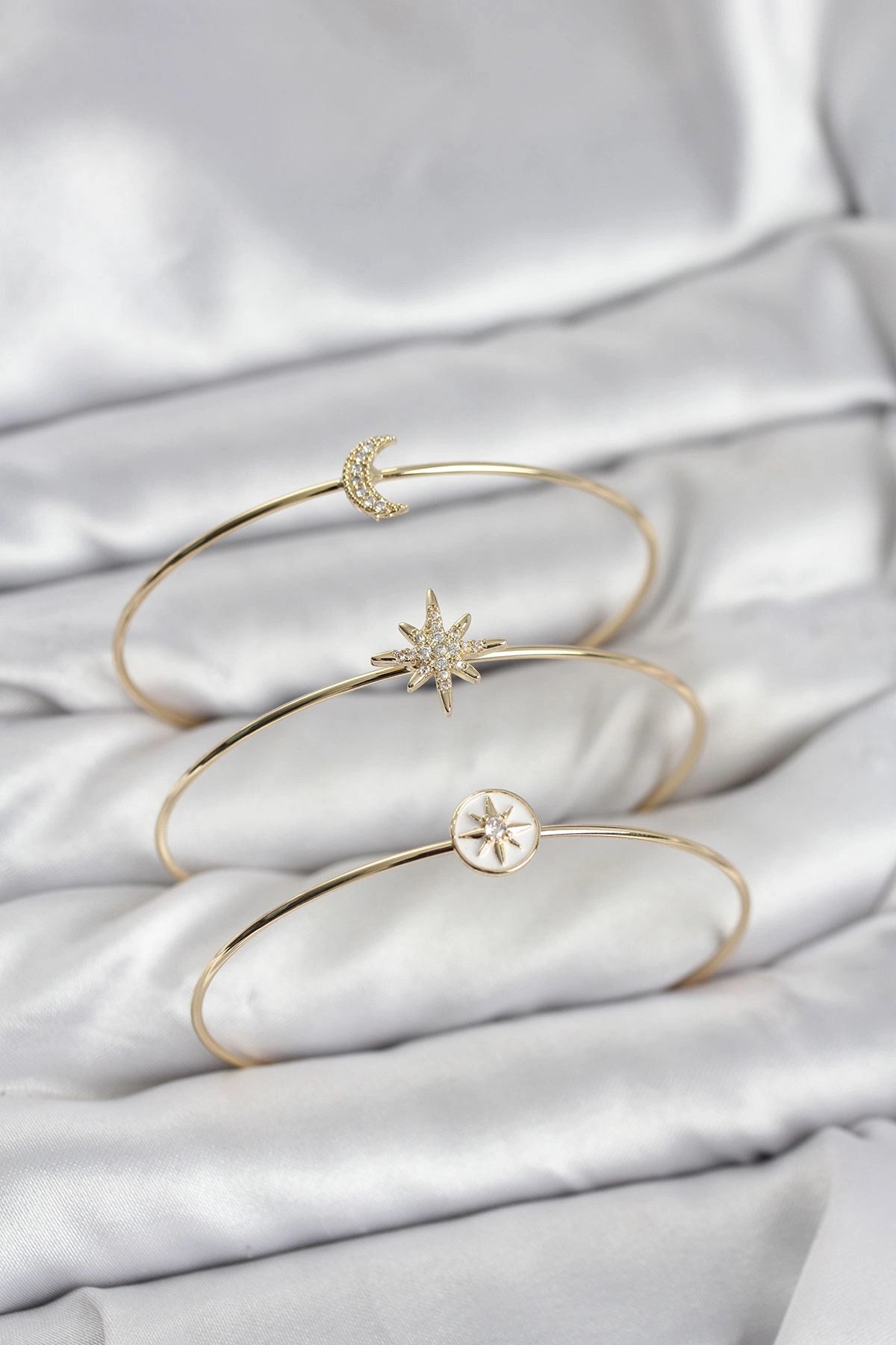 Mey İthalat® Gold Renk Zirkon Taşlı Kutup Yıldızı Model 3'lü Kadın Bileklik Kombini