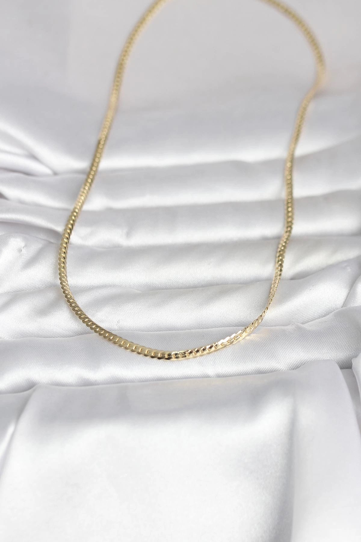 Mey İthalat® CM 14K Gold Renk Yassı Zincir Model 45 cm Kadın Kolye