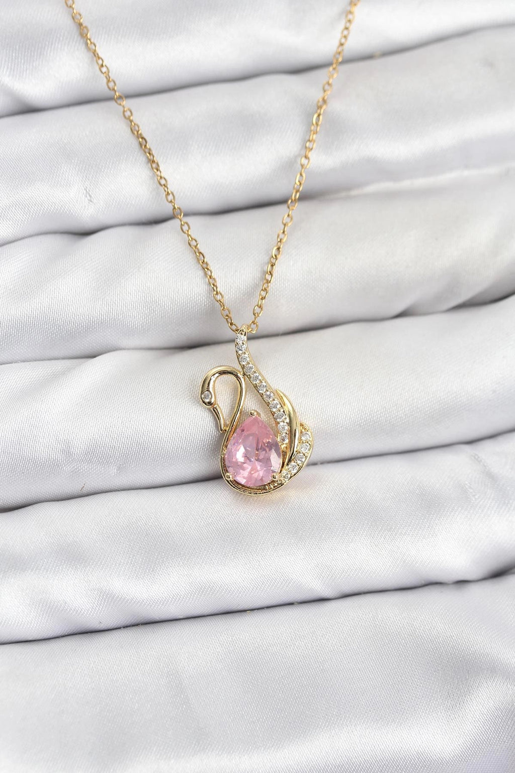 Mey İthalat® 316L Çelik Zincir Gold Renk Pembe Kuğu Model Zirkon Taşlı Kadın Kolye