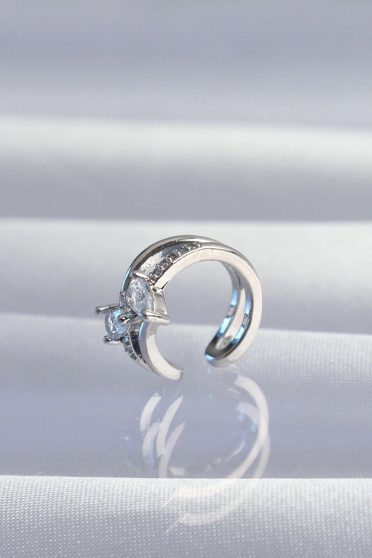 Mey İthalat® Pirinç Gümüş Renk Zirkon Taşlı Damla Earcuff Küpe