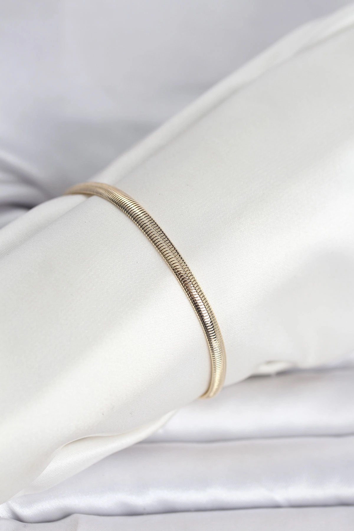 Mey İthalat® CM 14K Gold Renk Yassı Yılan Zincir Model Kadın Bileklik