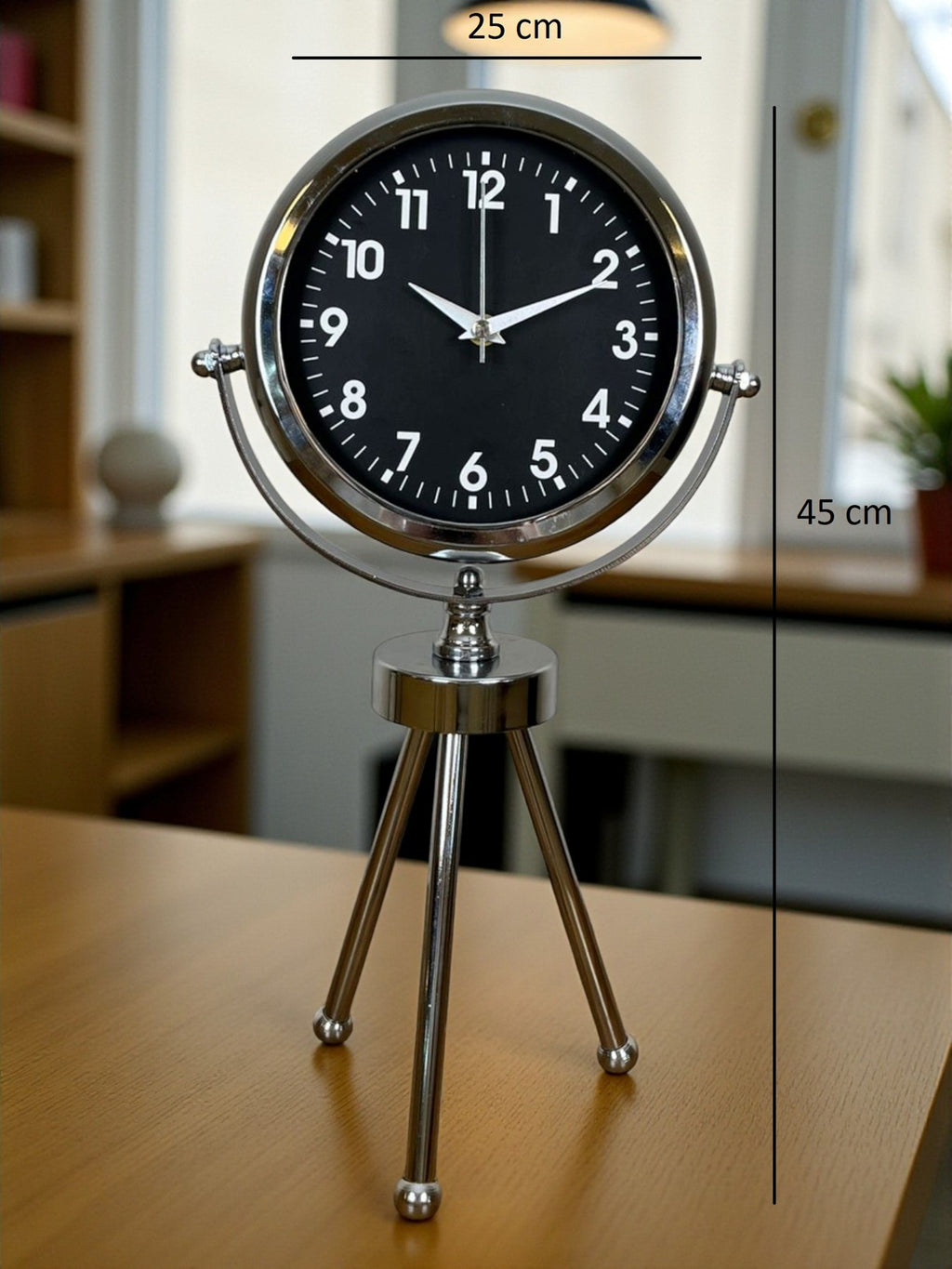 Silver Classic Tasarım Üç Ayaklı Metal Masa Saati