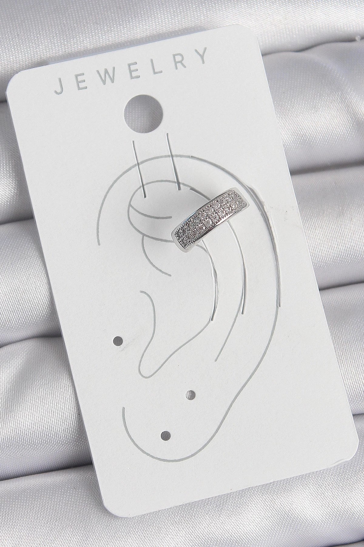Mey İthalat® Pirinç Gümüş Renk Zirkon Taşlı Kıkırdak Model Kadın Küpe