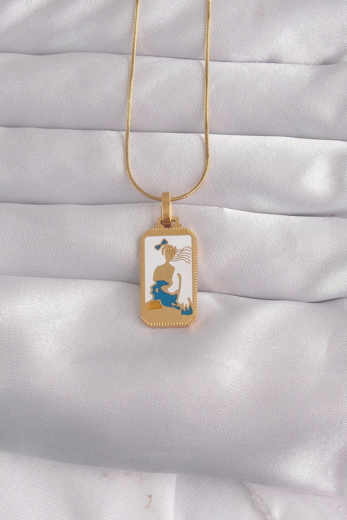 Mey İthalat® 316L Çelik Gold Renk Beyaz Mineli Kız Figür Tarot Kolye