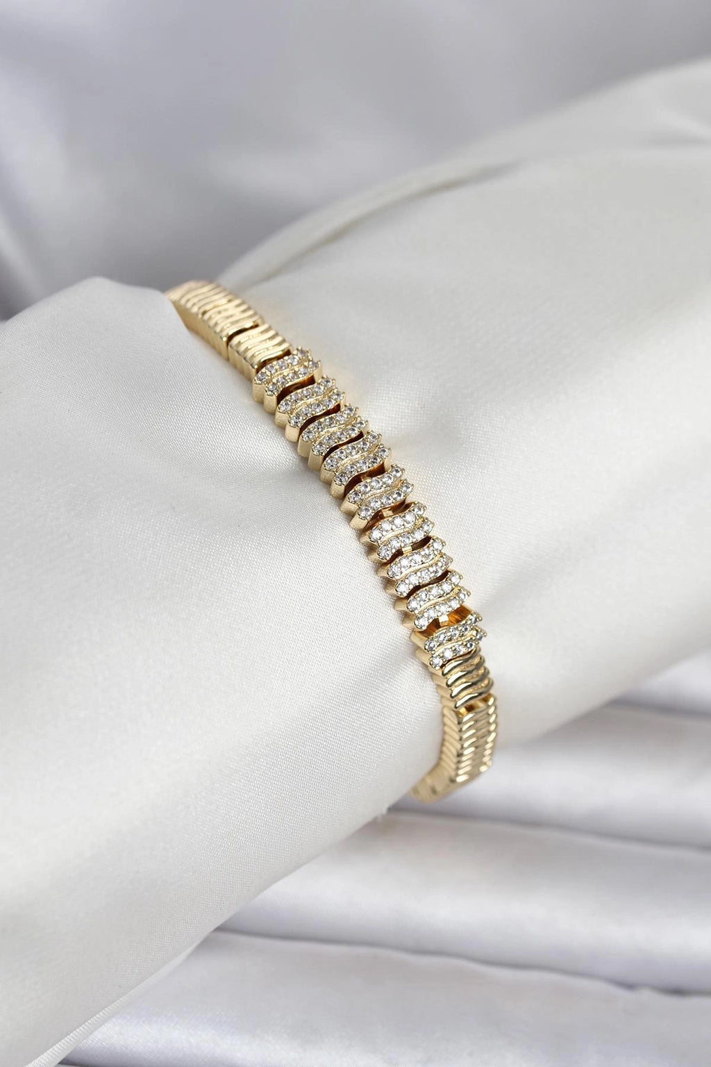 Mey İthalat® Pirinç Gold Renk Zirkon Taşlı Kadın Bileklik