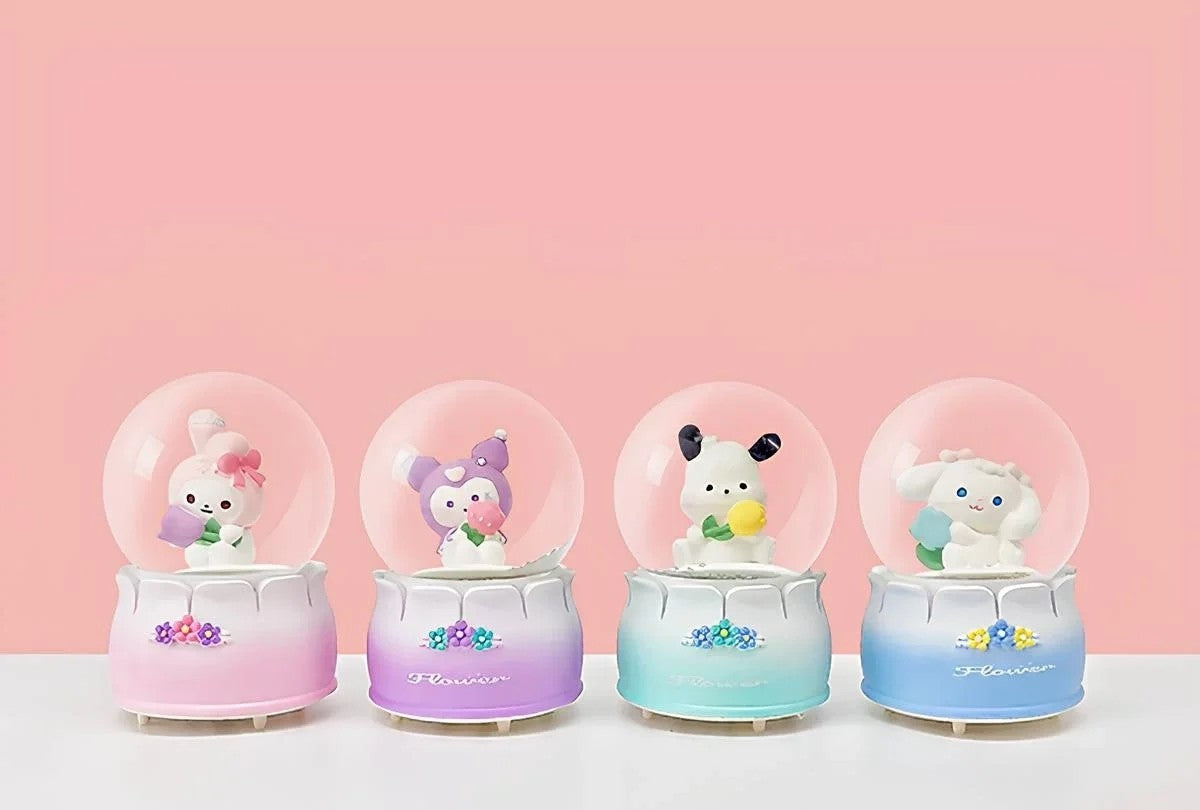 Kuromi Işıklı Kar Küresi | 9 cm Büyük Boy Figürlü Dekoratif Kar Küresi