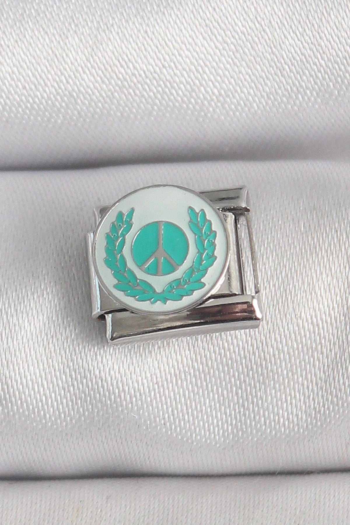 Mey İthalat® 316L Çelik Gümüş Renk Beyaz Mavi Barış İşareti İşlemeli Nomination Charm