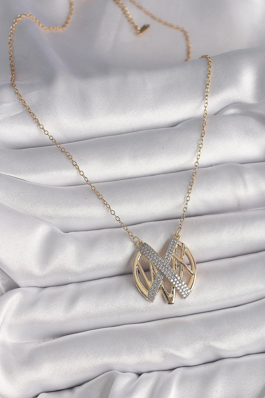 Mey İthalat® 316L Çelik Gold Renk Zirkon Taşlı Vintage Model Kadın Kolye