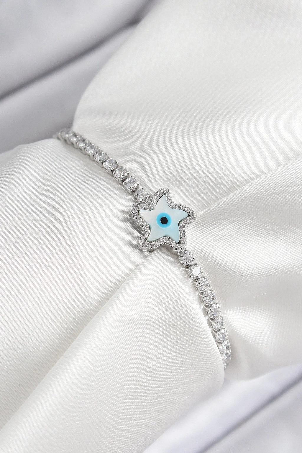 Mey İthalat® Pirinç Zirkon Taşlı Nazar Yıldız Model Gümüş Renk Asansörlü Kadın Bileklik
