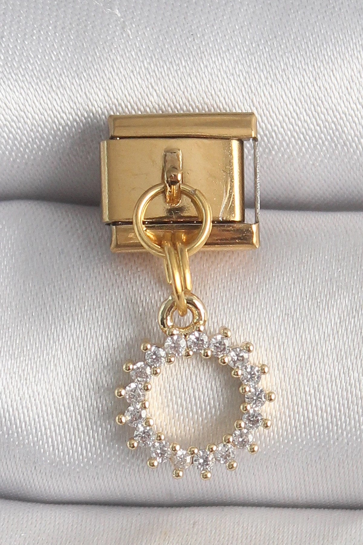 Mey İthalat® 316L Çelik Gold Renk Zirkon Taşlı Sallantı Güneş Model Nomination Charm