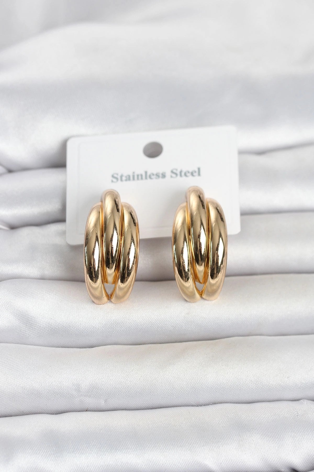 Mey İthalat® 316L Çelik Gold Renk Yarım Halka Model Kadın Küpe