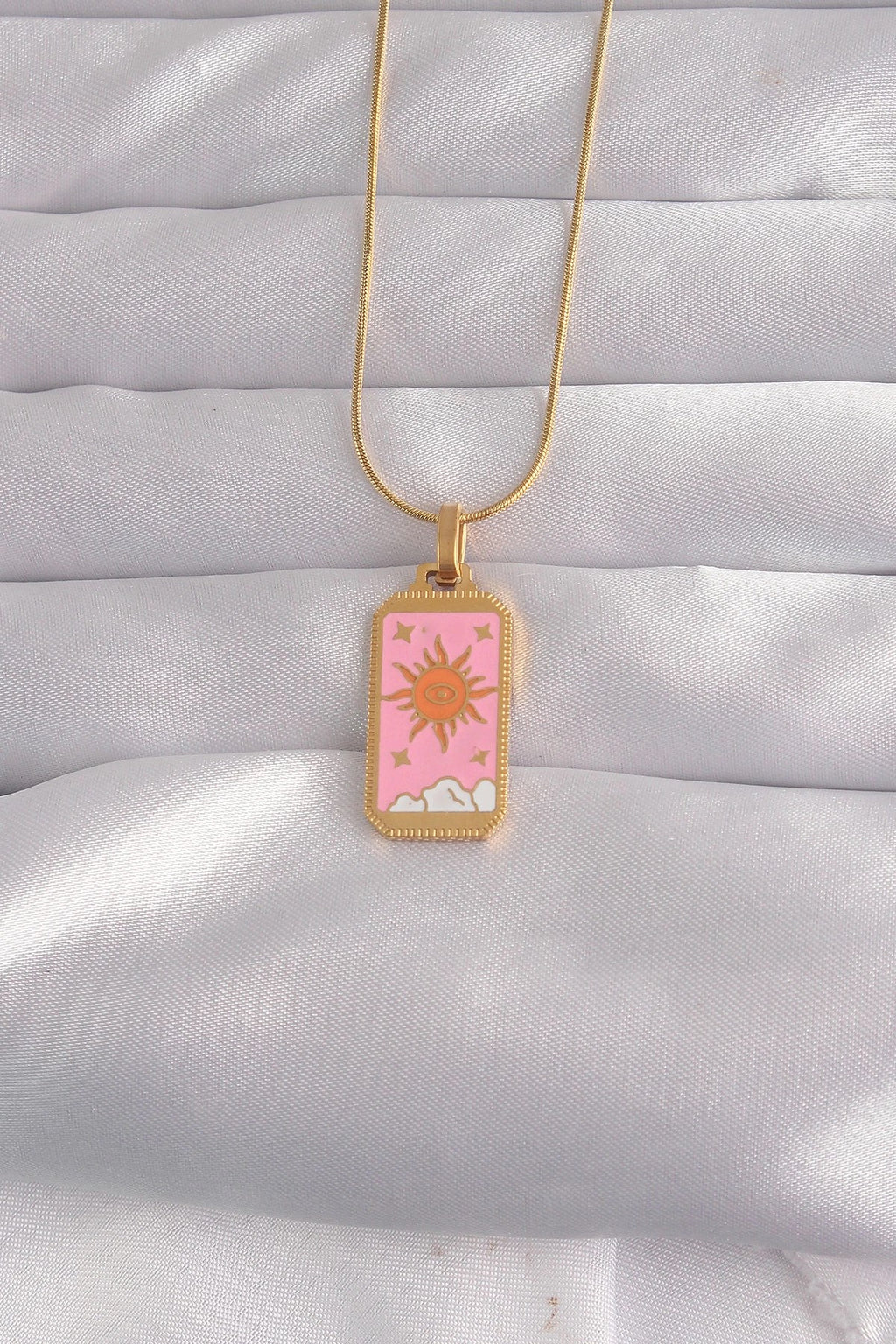 Mey İthalat® 316L Çelik Gold Renk Pembe Mineli Güneş Model Tarot Kolye