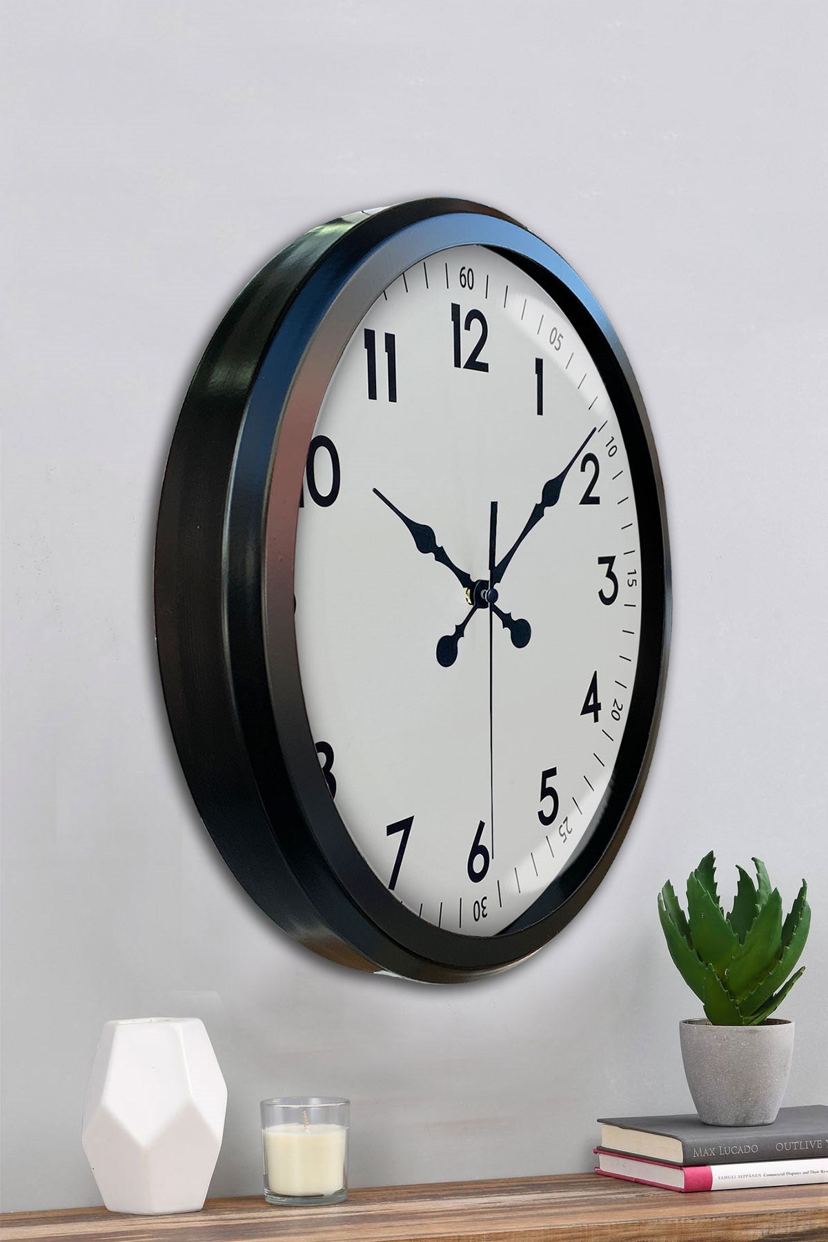 Black Classic 52 Cm Metal Modern Ve Şık Duvar Saati