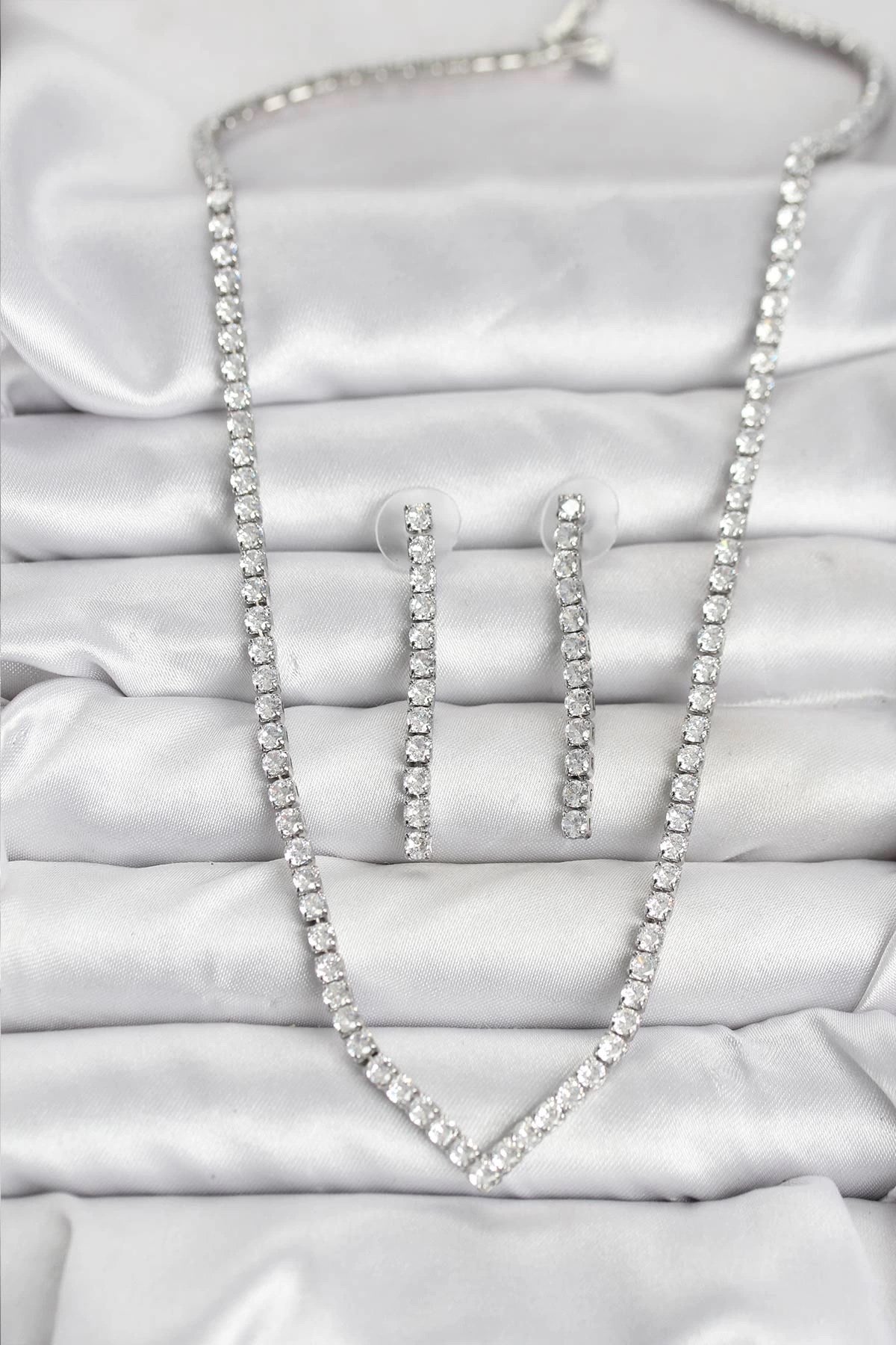 Mey İthalat® Gümüş Renk Zirkon Taşlı Kadın Kolye Küpe Seti