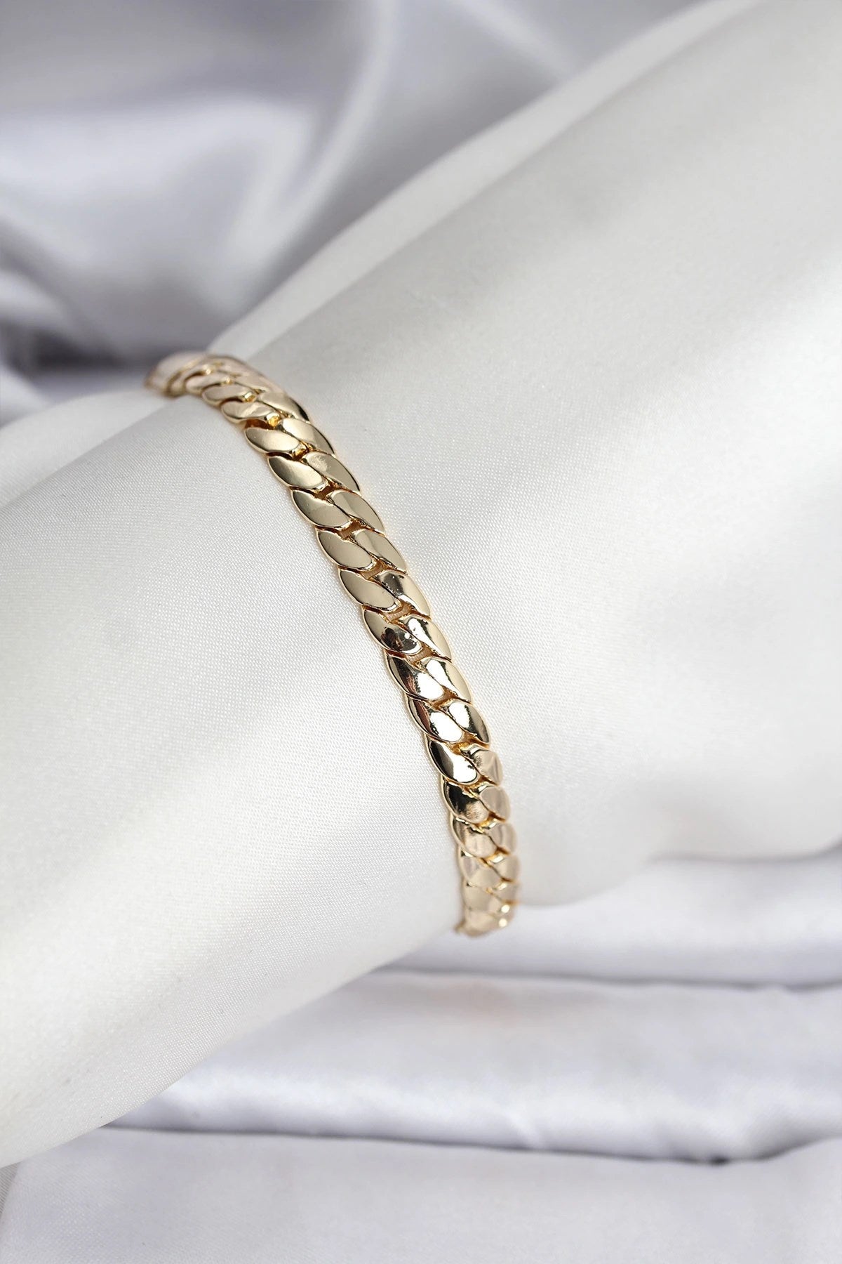Mey İthalat® 14K Gold Renk Kaplama Ezme Zincir Model Kadın Bileklik