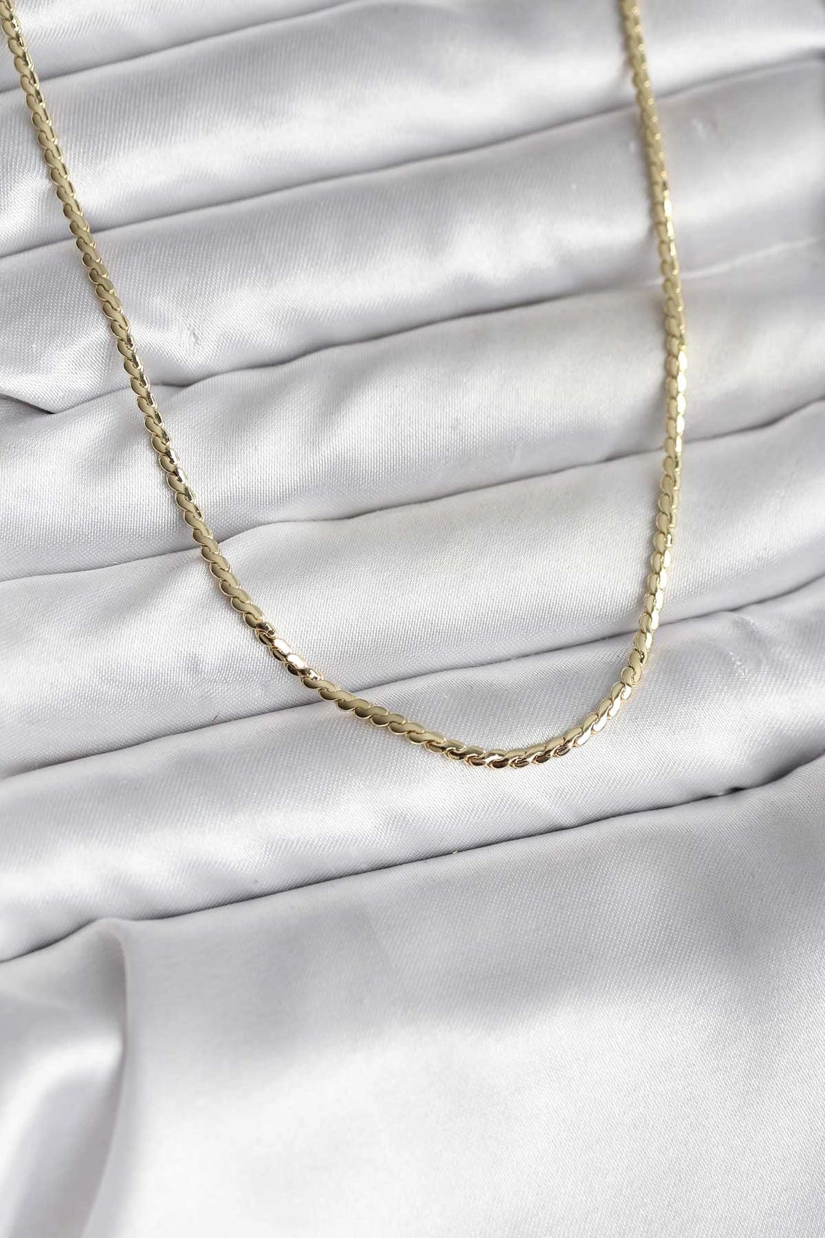 Mey İthalat® 14K Gold Renk Kaplama Ezme Zincir Model CM Kadın Kolye