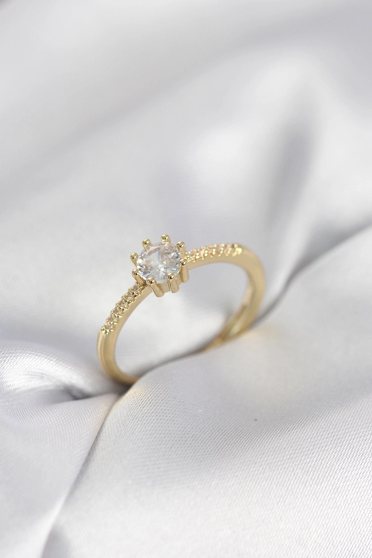Mey İthalat® Tek Taş Model Gold Renk Zirkon Taşlı Kadın Yüzük