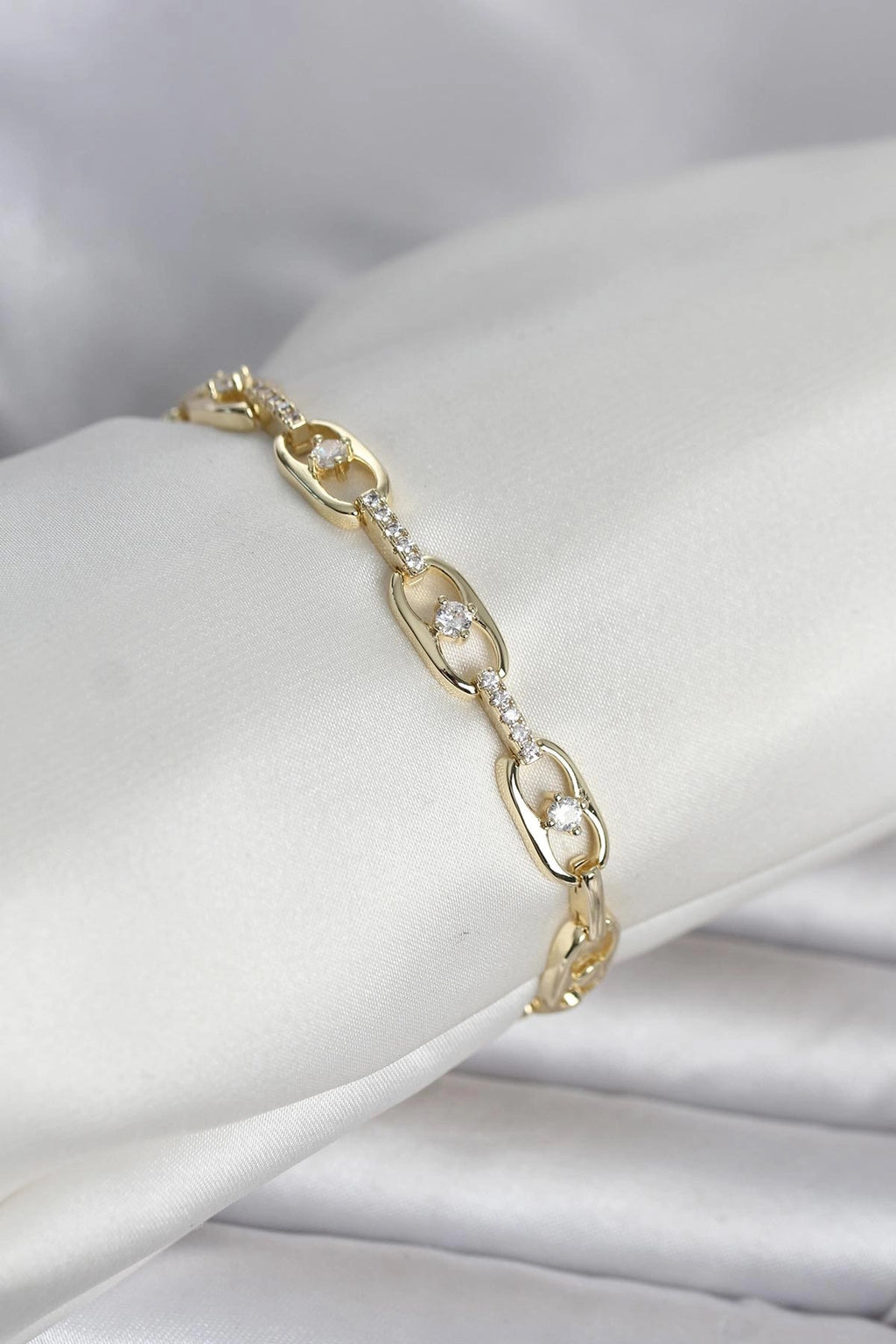 Mey İthalat® Pirinç Gold Renk Zirkon Taşlı Kadın Bileklik