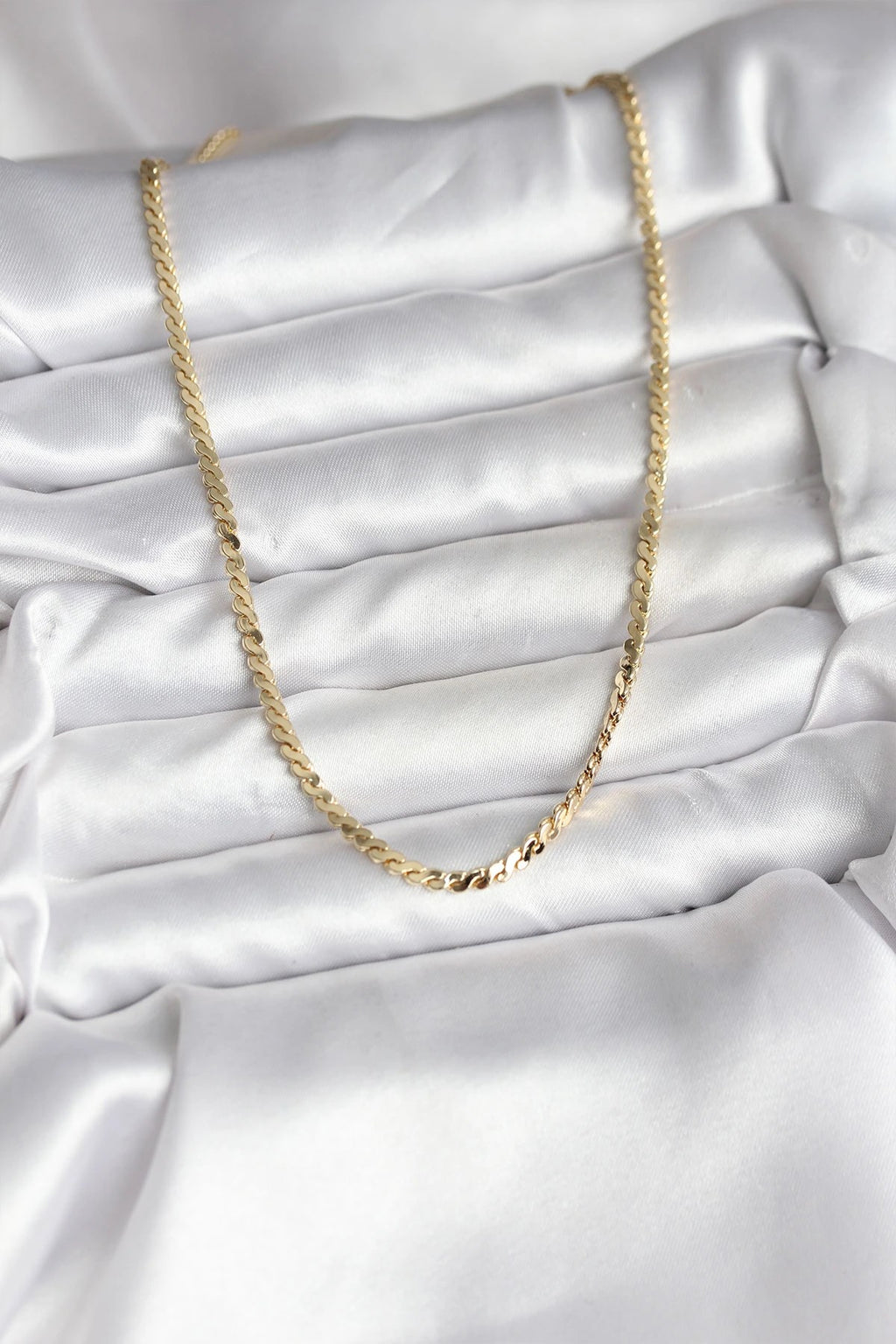Mey İthalat® 14K Gold Renk Kaplama Ezme Yılan Zincir Model CM Kadın Kolye