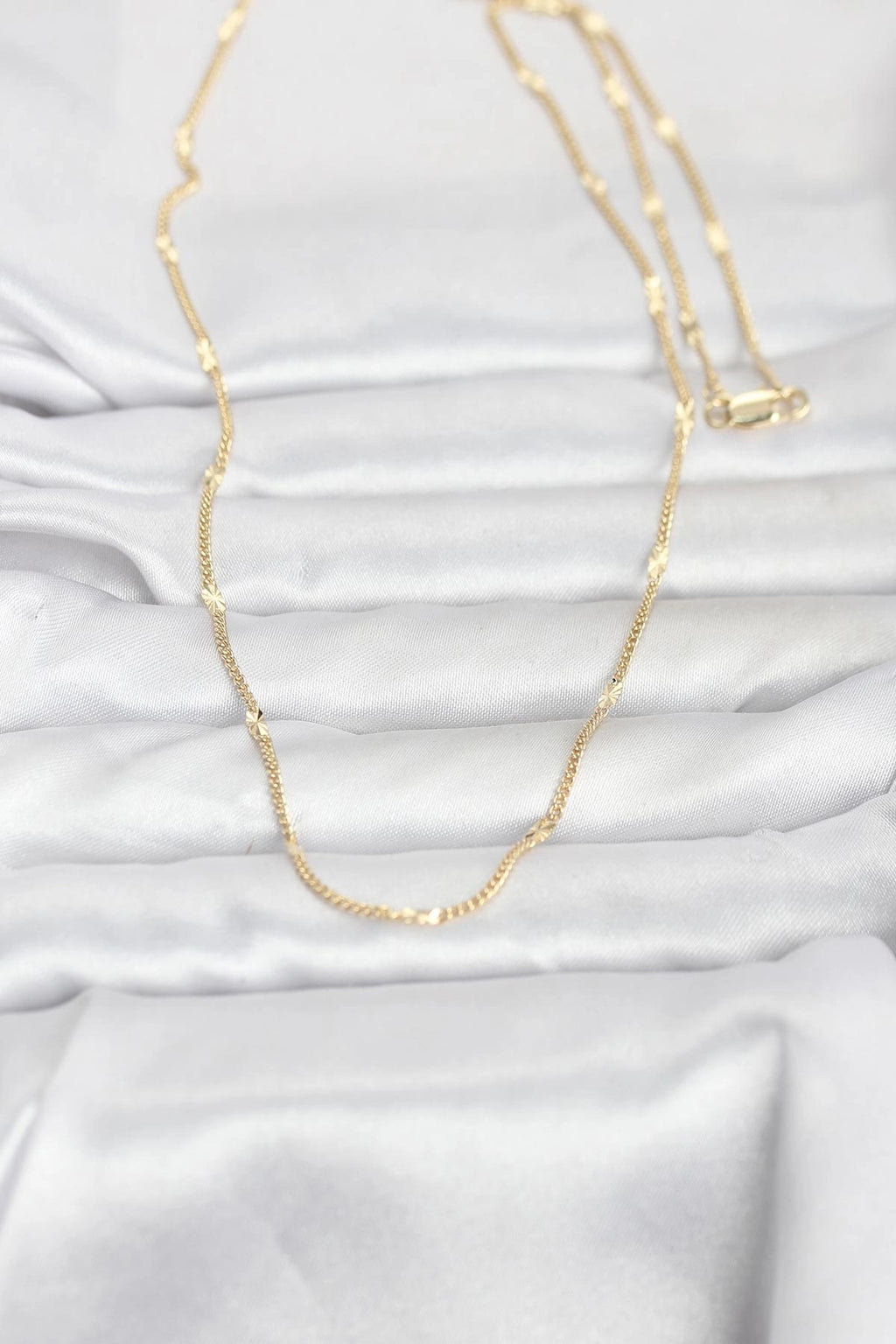 Mey İthalat® CM 14K Gold Renk Lazer Puntalı Model 60 cm Kadın Kolye