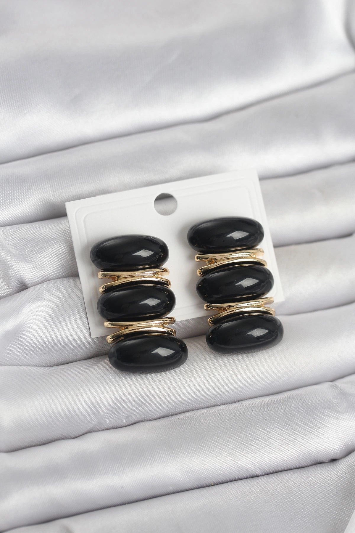 Mey İthalat® Siyah Vintage Model Gold Renk Kadın Küpe