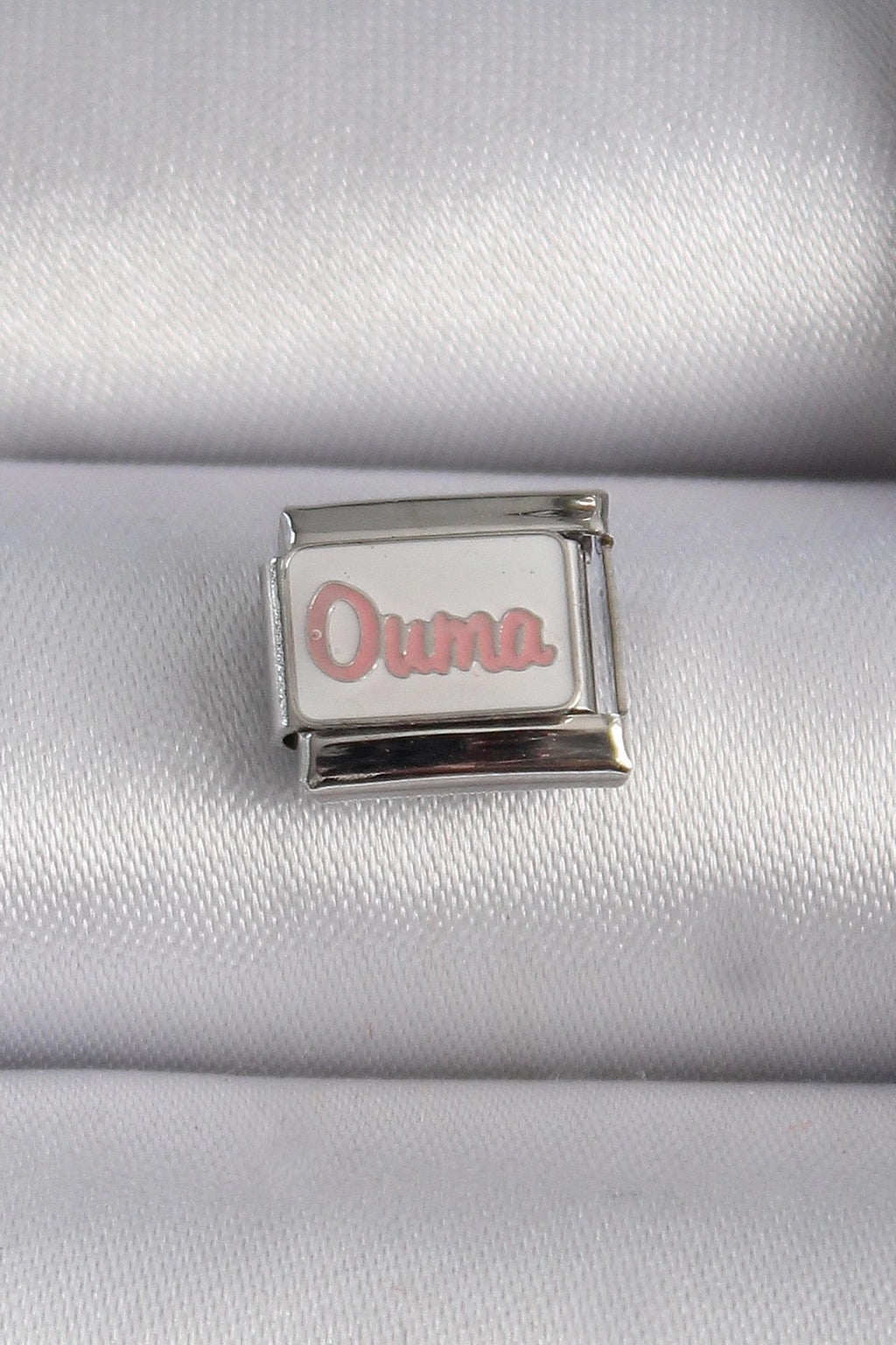 Mey İthalat® 316L Çelik Gümüş Renk Beyaz Pembe Ouma İşlemeli Nomination Charm