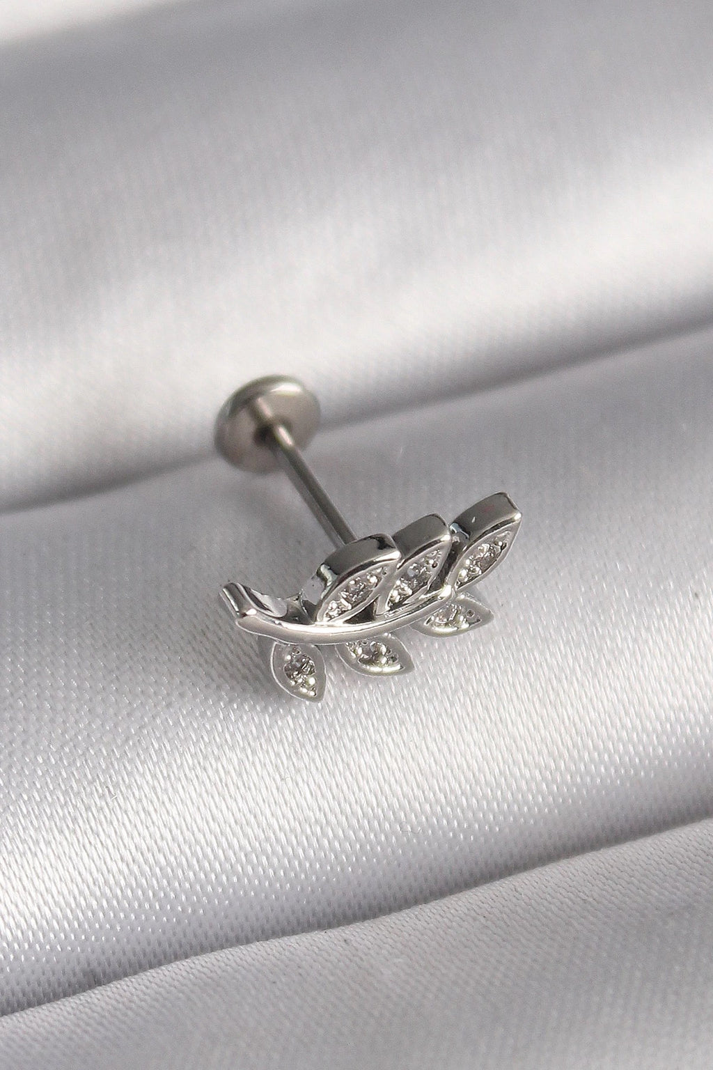 Mey İthalat® 316L Çelik Gümüş Renk Dal Model Zirkon Taş Detaylı Tragus Piercing